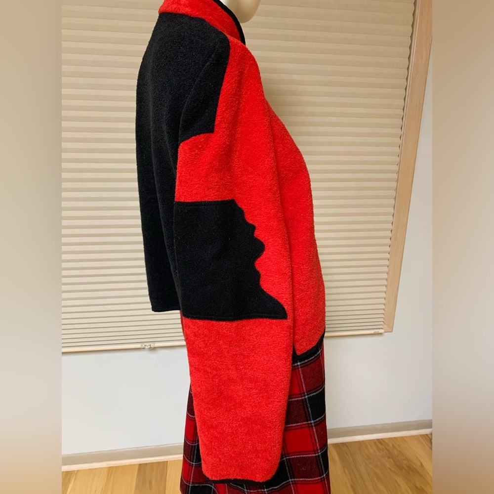 Allissa Wool-Fleece Womens Red Black Jacket Asymmetrical Size L Like New Art! - Picture 3 of 7